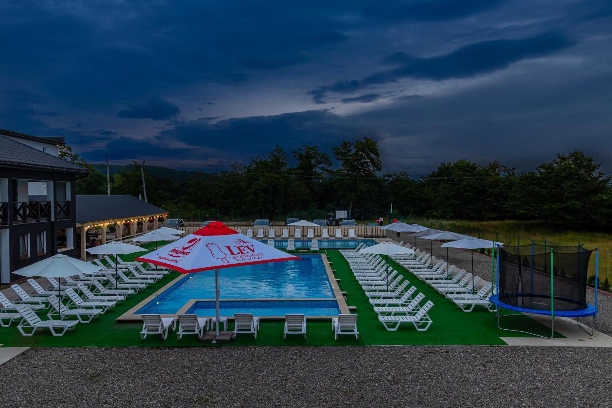 Romantik Aknaszlatina Kültér fotó
